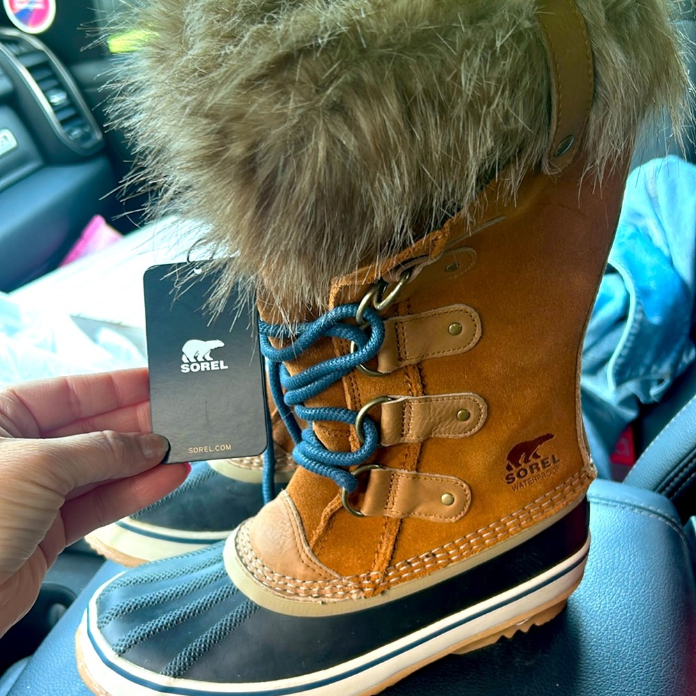 SOREL Joan of Arctic. Waterproof -25F Size 7 NEW
